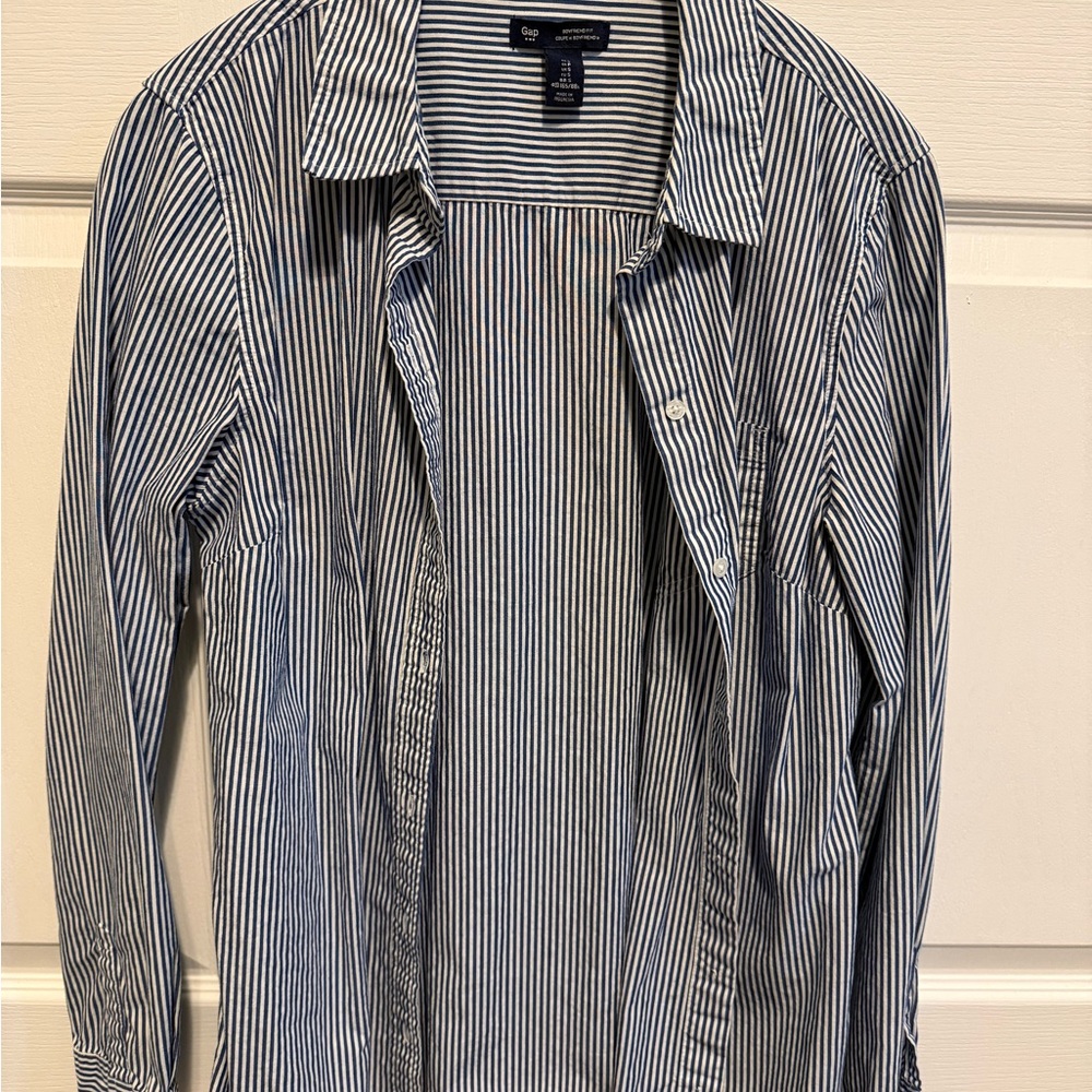 GAP Navy and White Striped Shirt